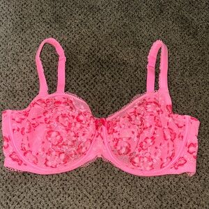 Victoria's Secret Vibrant Pink Lace Bra 38DDD